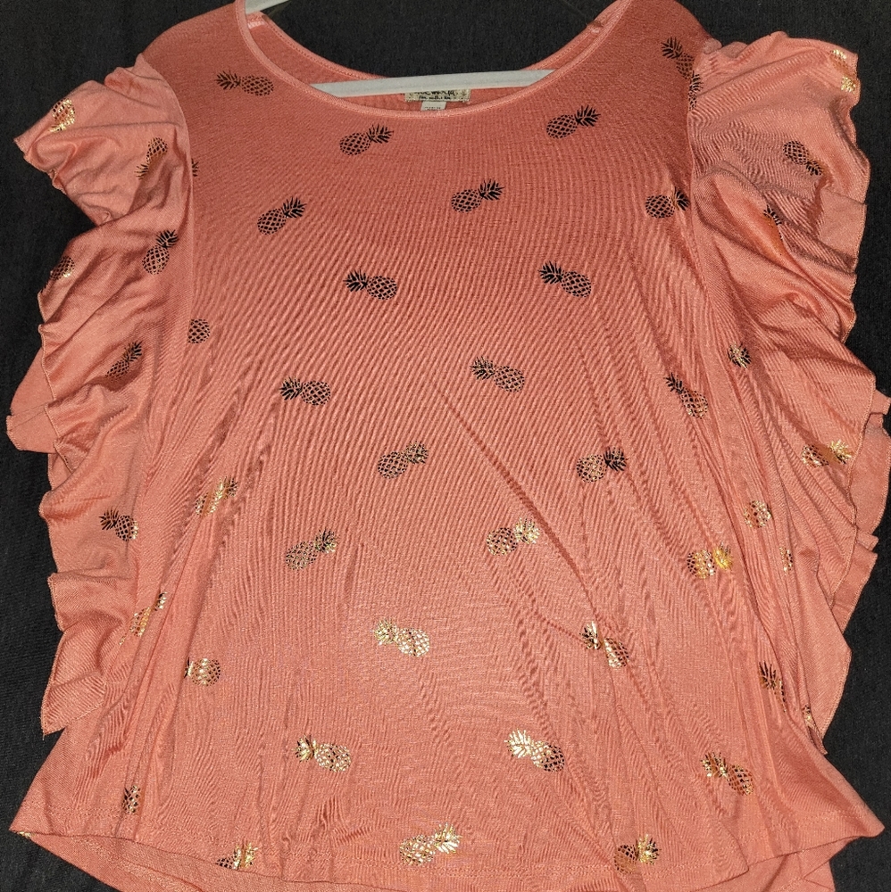 One World Frilly Pineapple T-Shirt - Small - Peach